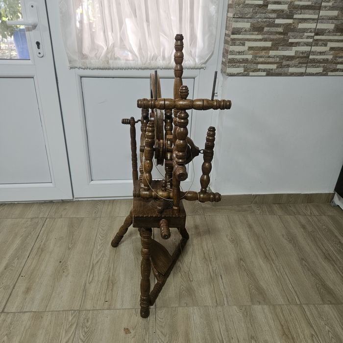 Roată de tors vintage