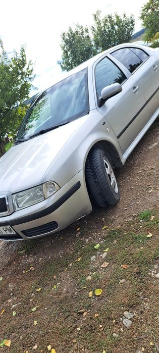 Vând skoda octavia