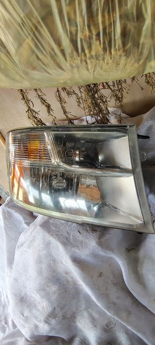 Ляв Dodge RAM 1500 фар