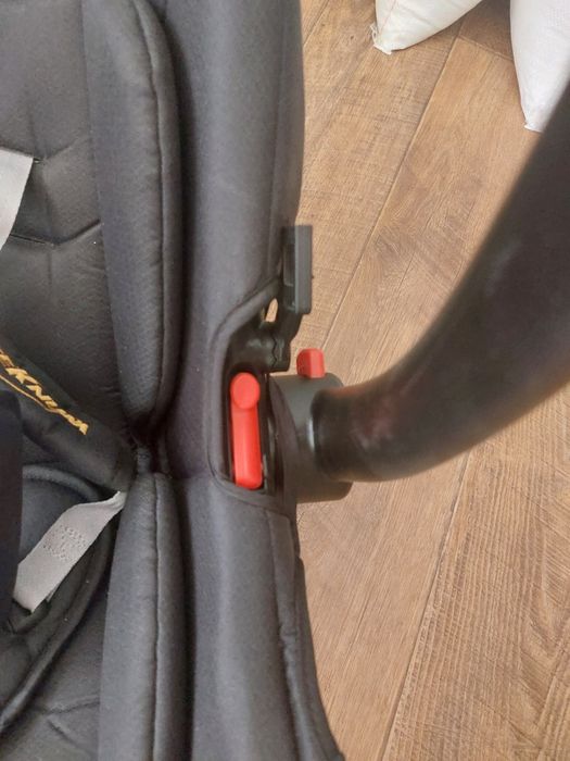 Продам автокресло