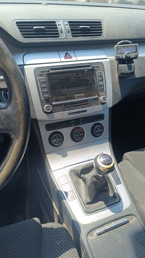 • Продавам Пасат Б6 (Passat B6) 2.0tdi 140кс на ЧАСТИ (ВСИЧКО НАЛИЧНО)
