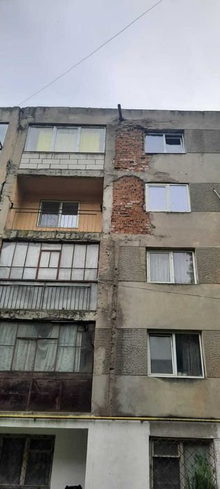 Vand apartament 2 camere, decomandat