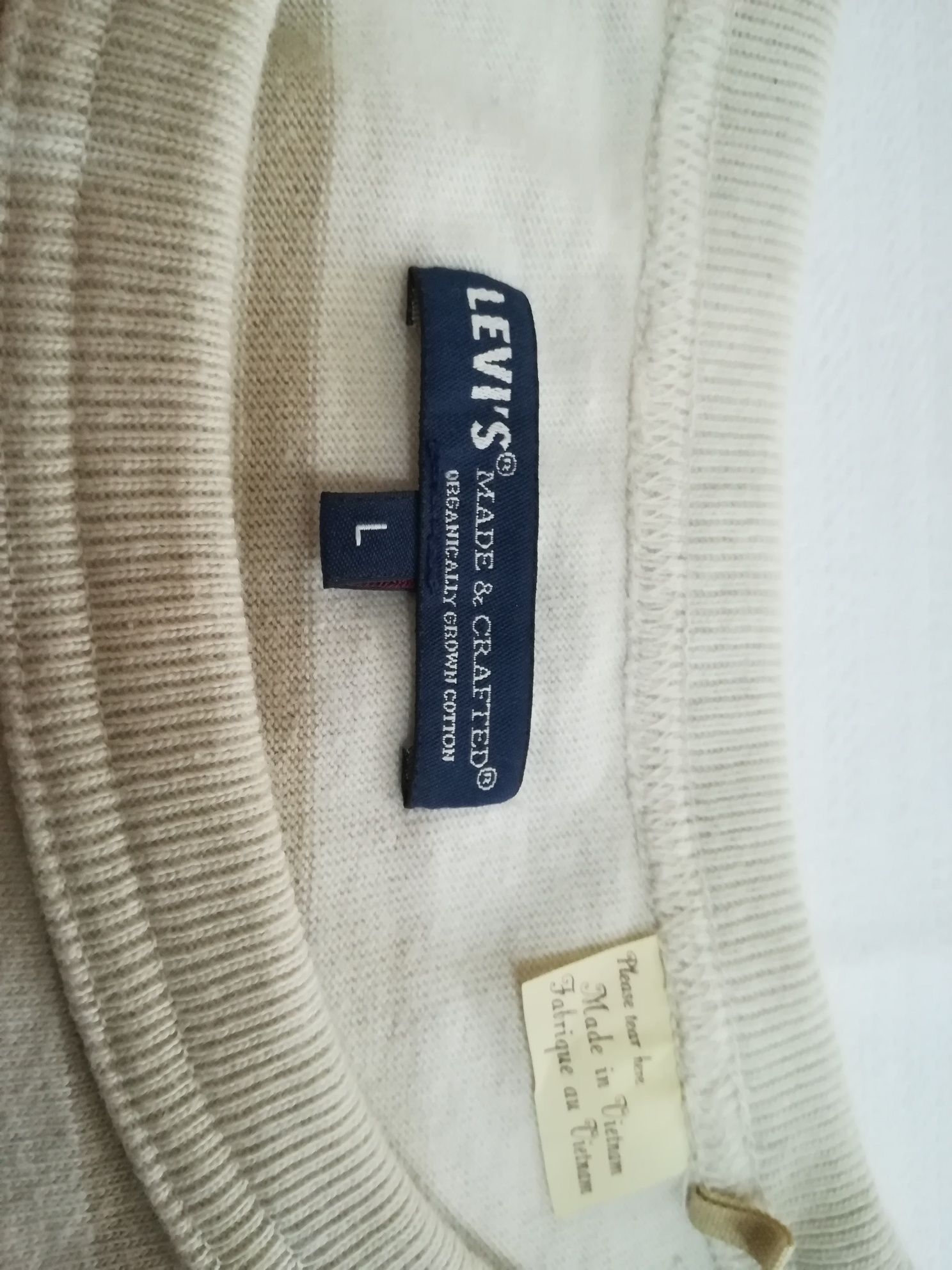 Kappa,Nike ,Levi's