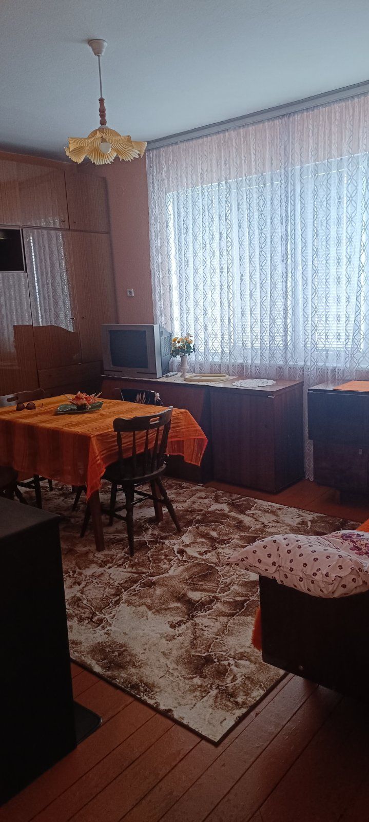 Етаж от Къща 100кв/м с двор