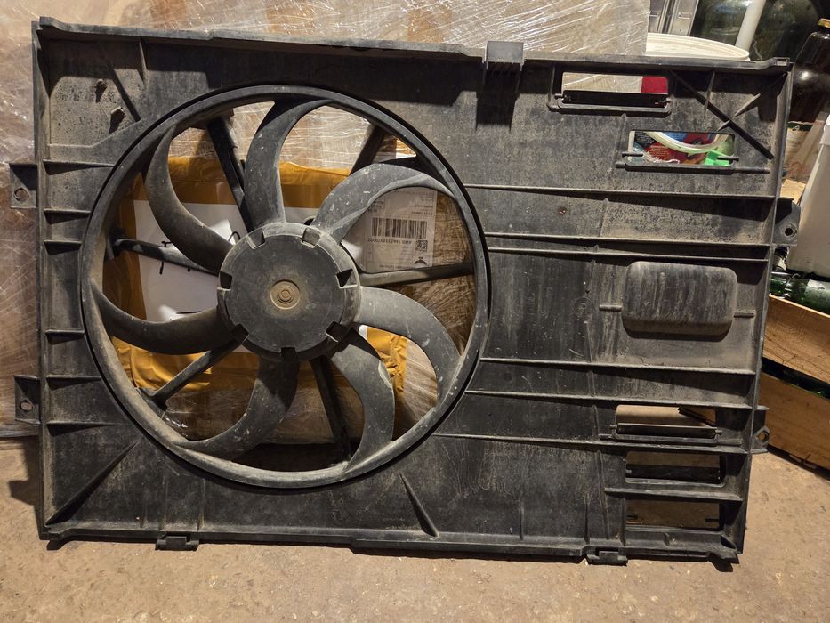 Ventilator vw cu carcasă  7e0121205