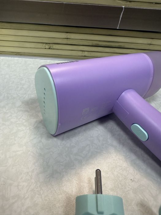 Уред за гладене с пара Philips STH3010