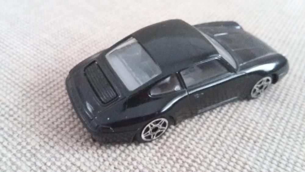 Vand macheta Porsche 911 scara 1/43 producător Bburago