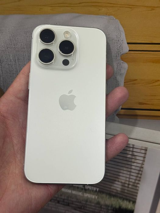 Iphone 15 pro jovobli