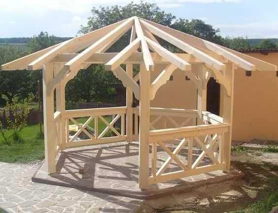 Foisoare si Terase din structura de lemn de vanzare la comanda