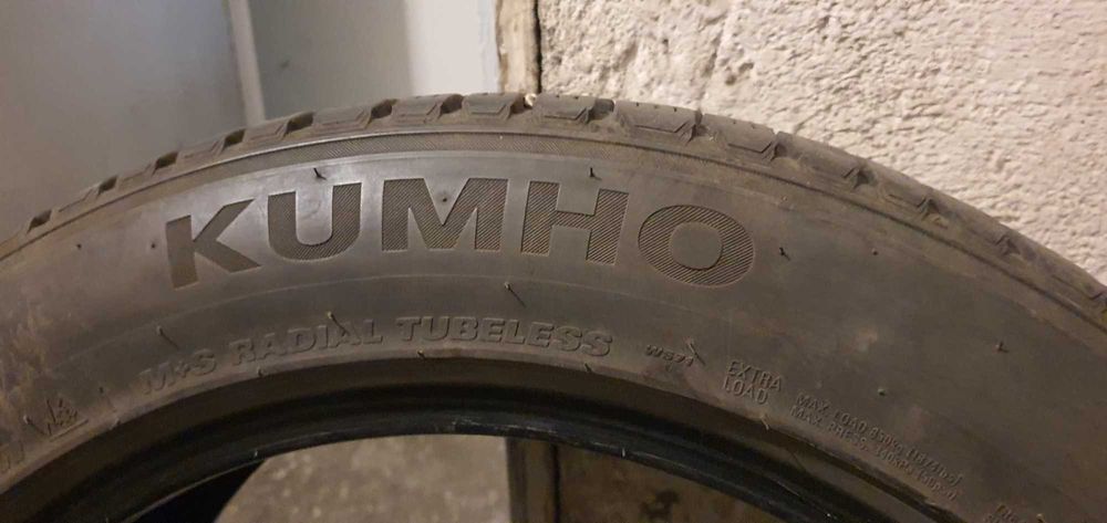 Зимни гуми KUMHO 225/55 R18 102H