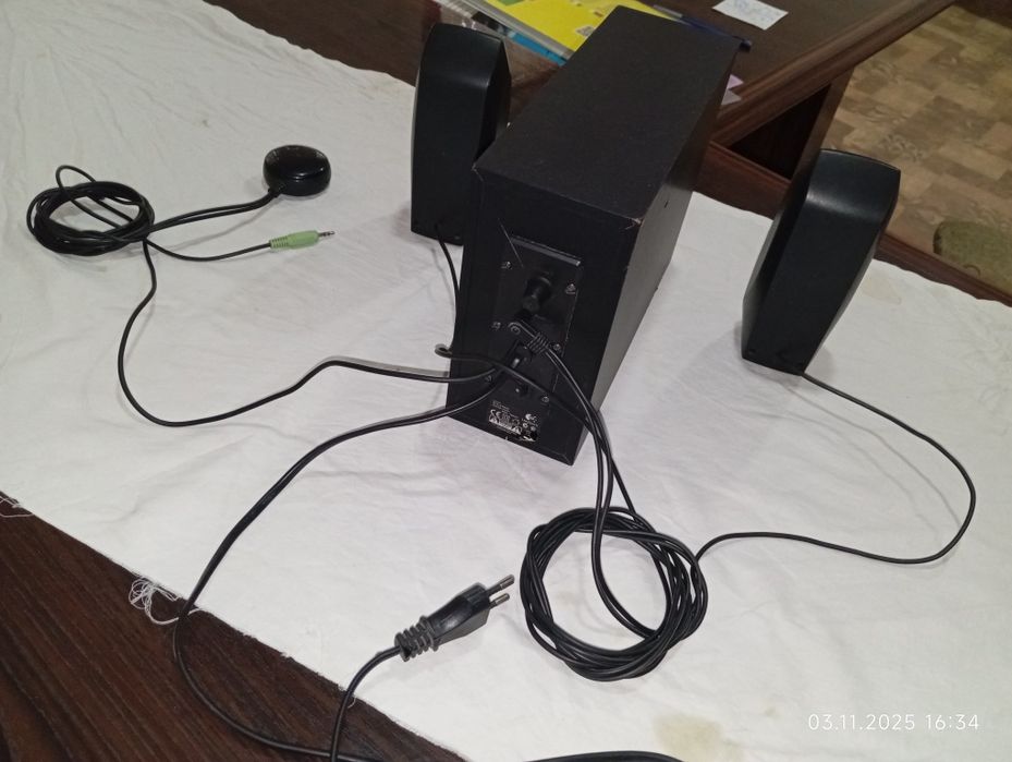 Калонка Logitech S-220