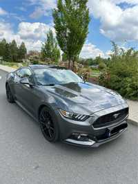 Ford Mustang Coupe 2.3