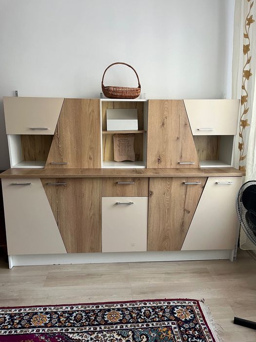 Mobila de bucatarie  si rochie