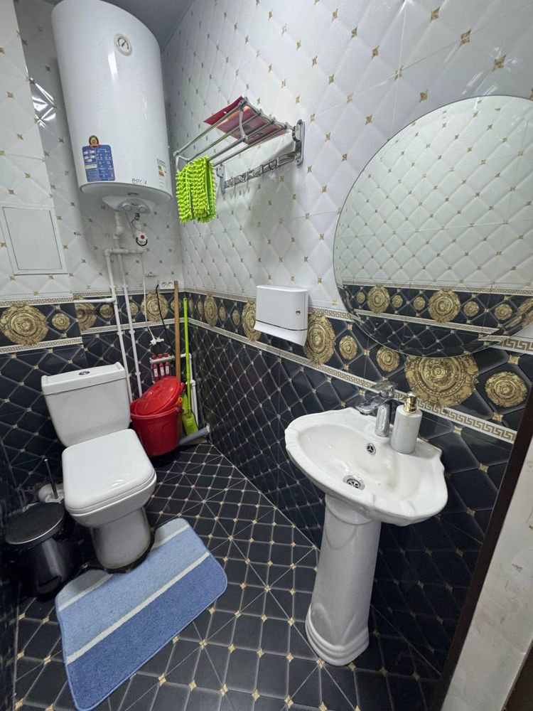 Сдается 1 х комнатная квартира на 2 этаже Крытый 250 $