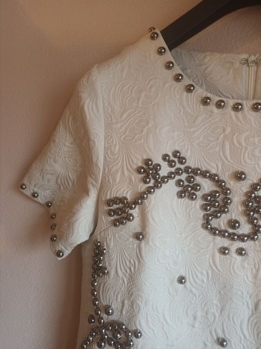 Официална рокля.