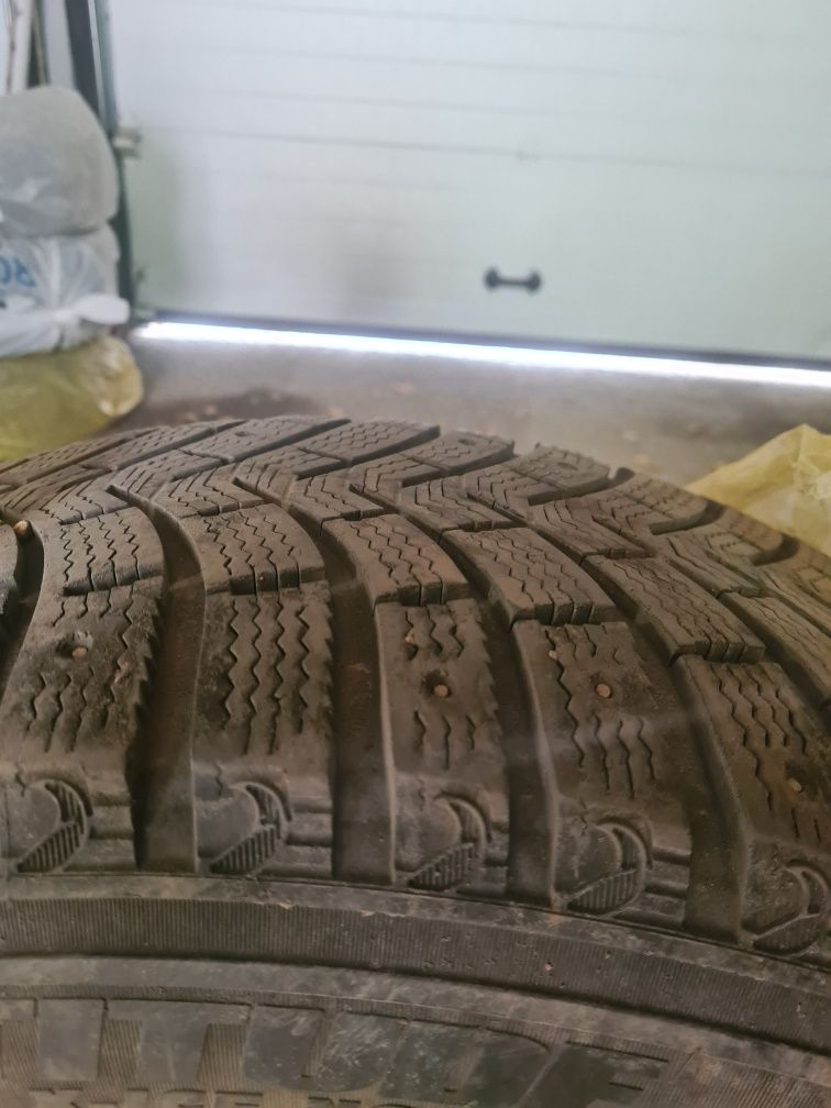 Зимние шины R17  Michelin Latitude X-Ice North