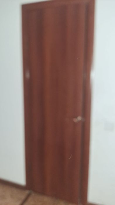 Есік средний жағдайы.8 шт бар .Бағасын келісеміз.