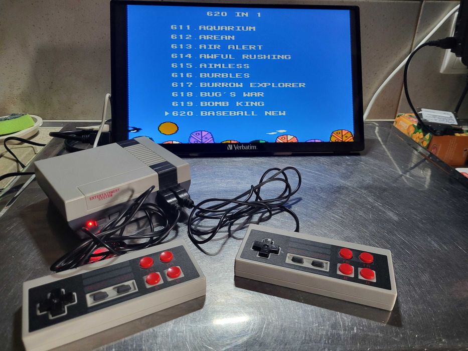 consola joc retro clasic 620 jocuri ptr televizoare vechi cu RCA
