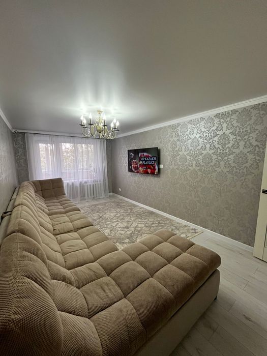 2х ком квартира в 11 мкр 15 доме 4 этаж