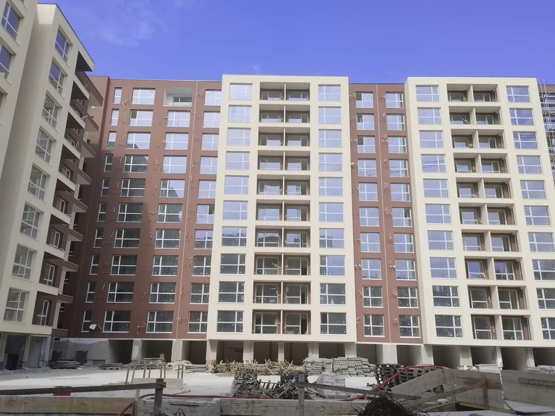 Продава се Двустаен апартамент в Пловдив, Южен - 73 кв.м за 1055 €/кв.м - Снимка #1