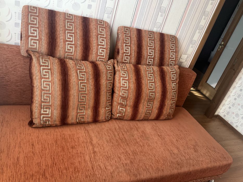 Продается диван-тахта!