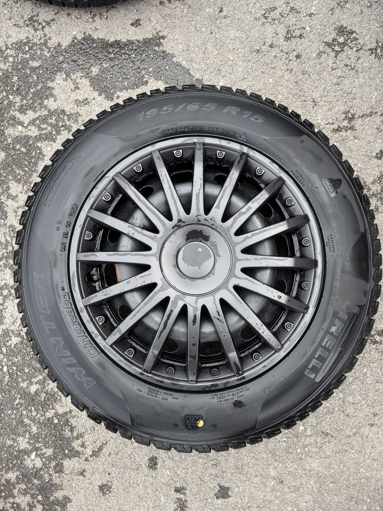 4 roti-cauciucuri 195/65/r15 ford