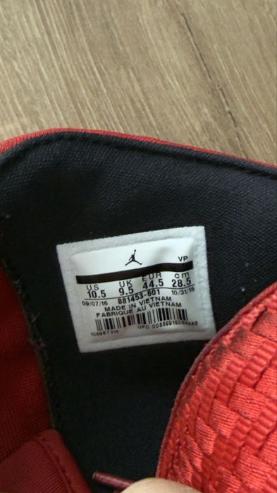 Air Jordan Red 44.5