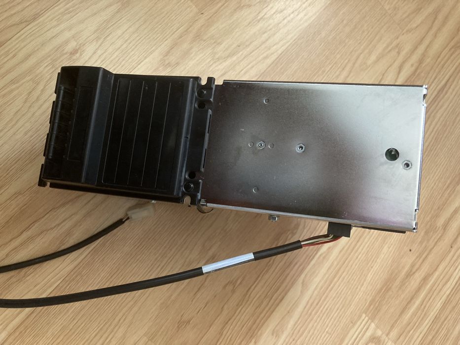 Cititor Cash Code cu inpachetator de 500 bancnote