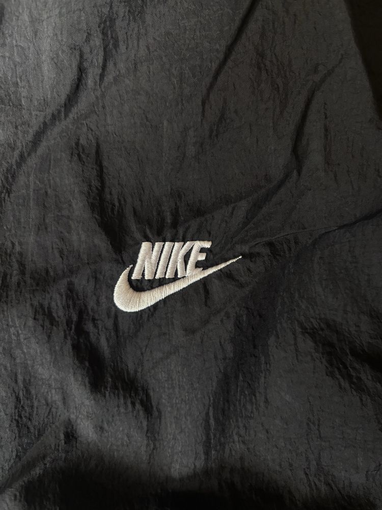 Втровка Nike Като нова