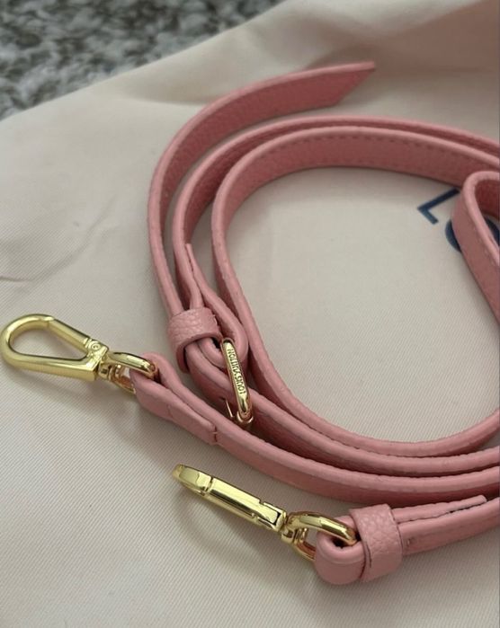 Geanta Louis Vuitton Capucines pe comanda