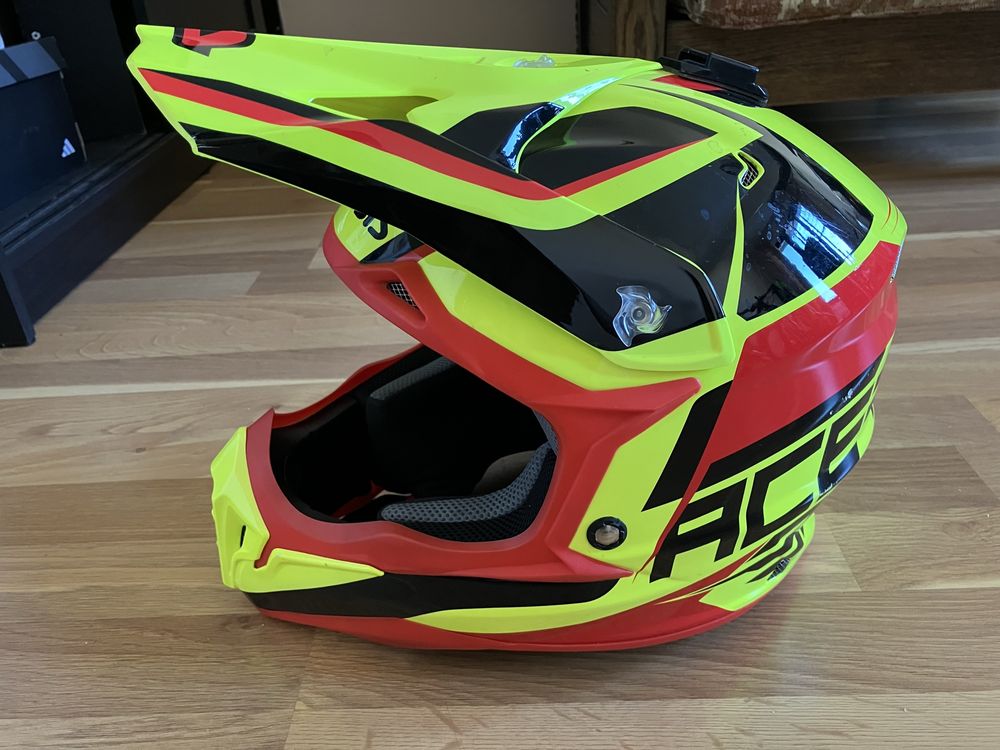 ендуро каска Acerbis