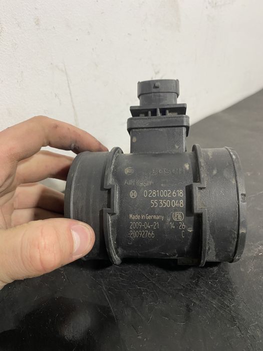 Debitmetru aer Opel Astra H 1.7 cdti 1.9 cdti  1.3 cdti Vectra corsa