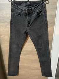 Blugi simpli Skinny Bershka , Colins