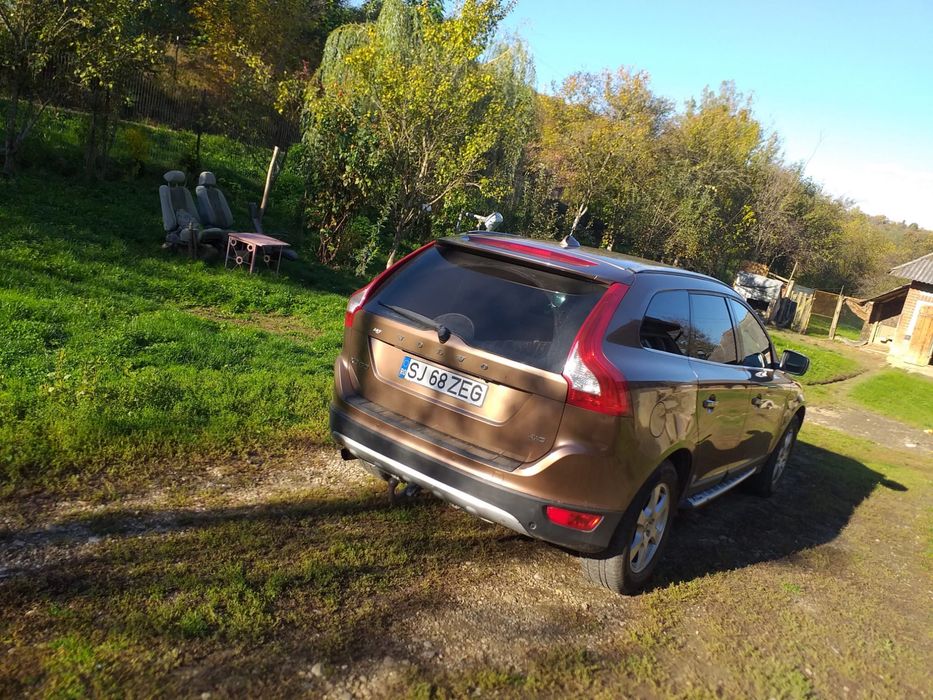 Volvo XC60 - 4x4 / 2.4 - An 2010