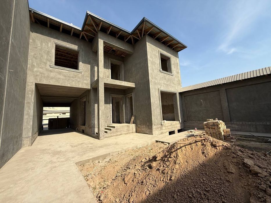 Продаётся Участок 3,5 соток Коробка 9 комнат от поста 2 километра