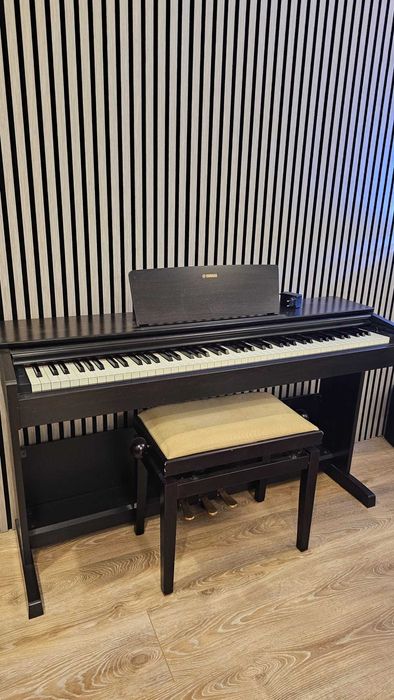 Pian Digital Yamaha Arius YDP-103R + bancheta