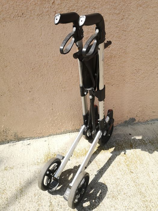 Rolator cadru roti mobil carucior rotile ortopedic  varstnici Germany