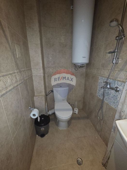 Дава се под наем Четиристаен апартамент в Варна, Зимно кино Тракия - 110 кв.м за 612 € - Снимка #9