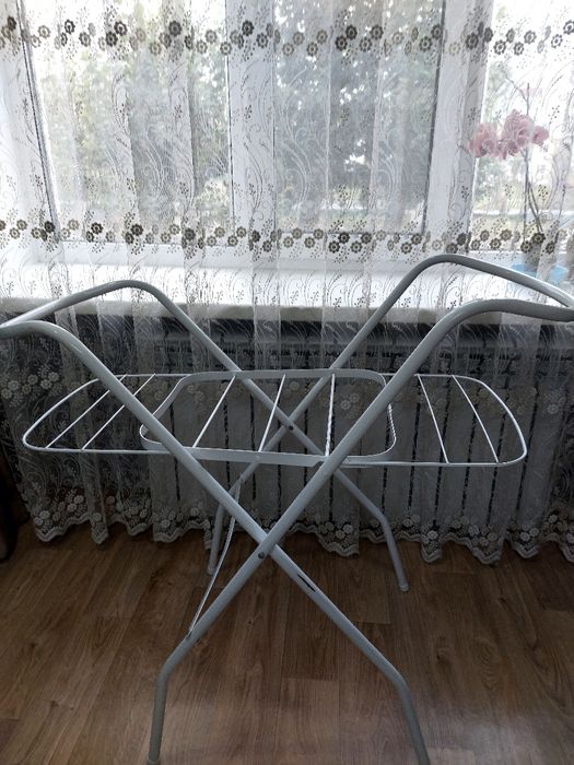 Продам подставку под ванночку 2в1