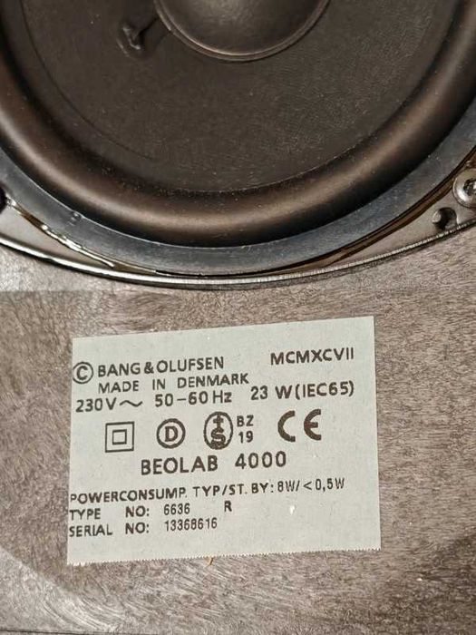 Bang & Olufsen BeoLab 4000