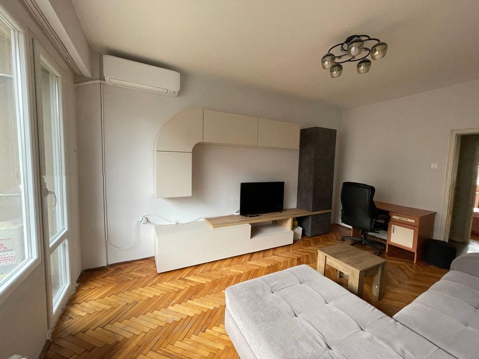 Дава се под наем Двустаен апартамент в София, Дружба 1 - 58 кв.м за 499 € - Снимка #1