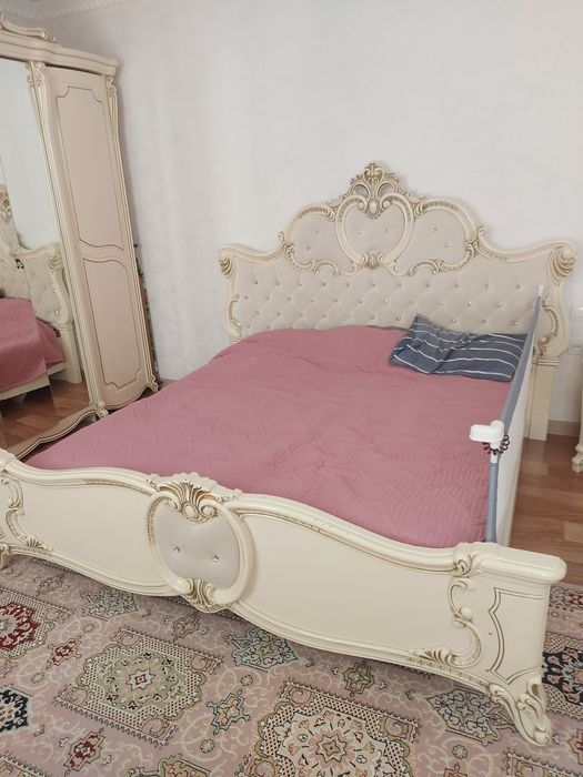 Двухместный кровать
