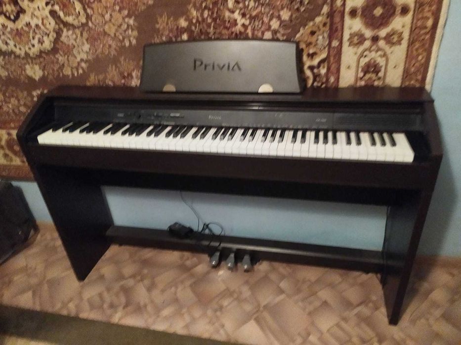 Цифровое пианино CASIO Privia PX-760