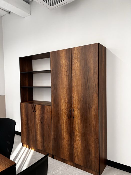 Срочно продам шкафы