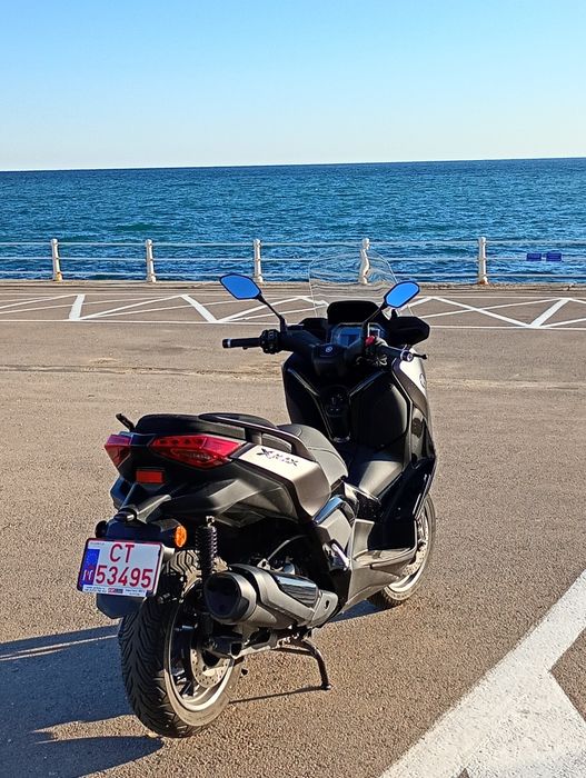 Xmax 300 tech plus 2025