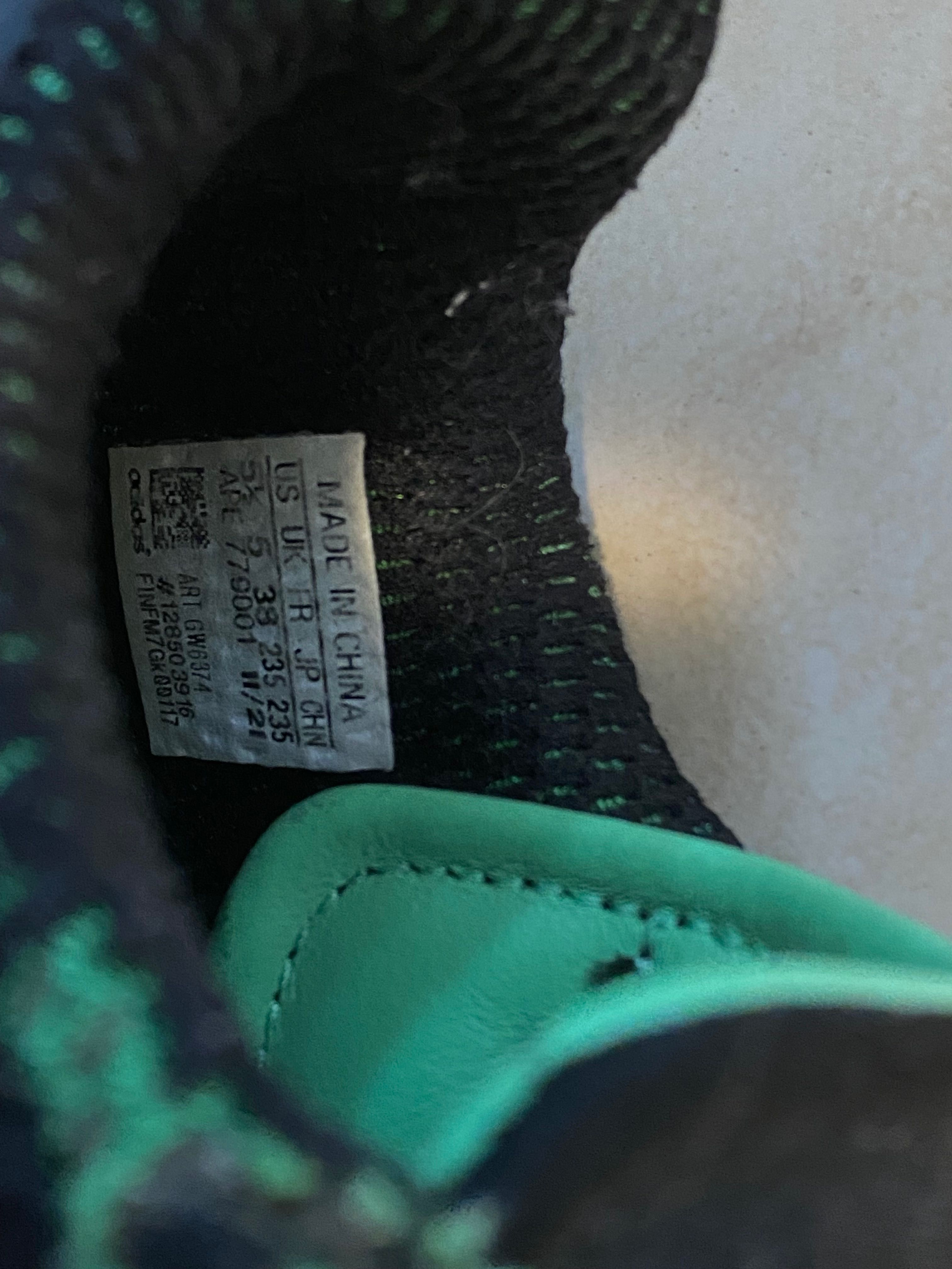 Обувки adidas 38 (23,5см)
