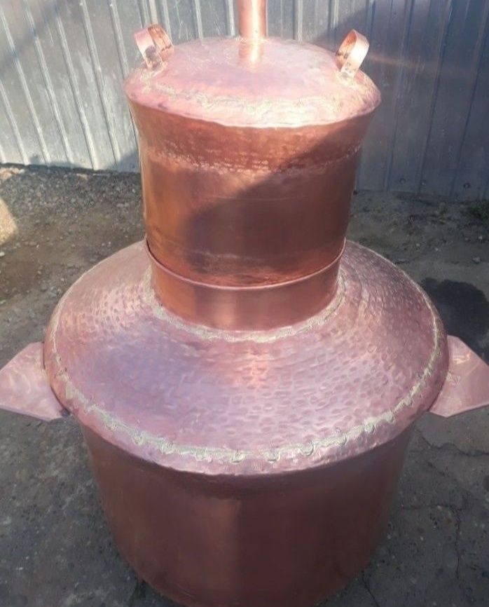Vand cazan de tuica de 120 litri complet este confecționat din cupru a