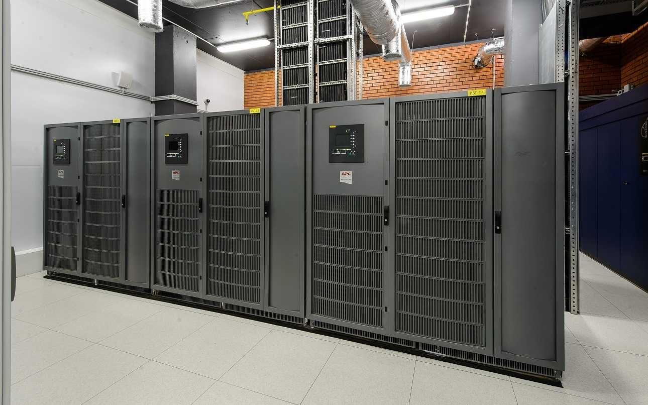 Установка, монтаж и запуск источников бесперебойной питание  UPS