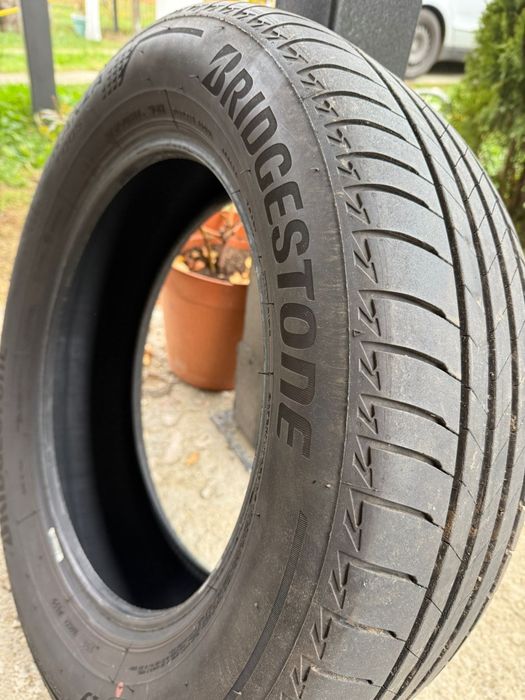 Vând cauciucuri de vara