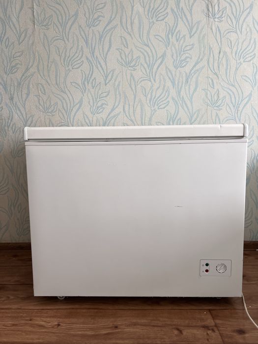 Морозилник б/у все работает